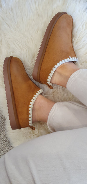 Stitched Edge Mule Slipper - Chestnut