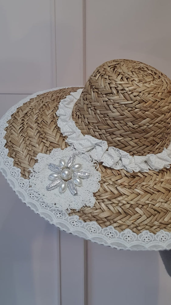 Beautiful Frill & Pearl Straw Sun Hat - Straw/Cream