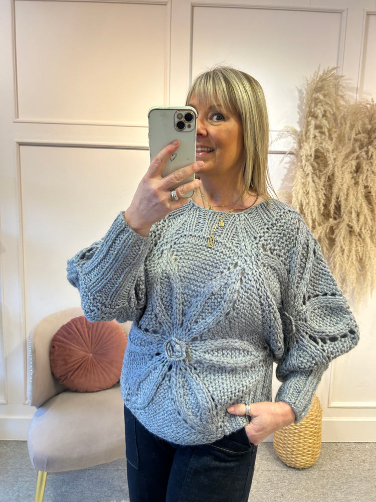 Chunky Knit Flower Pattern Jumper - Grey