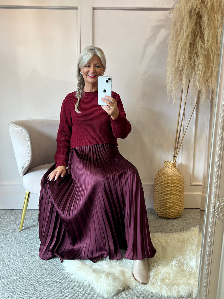 Jumper Top Pleated Skirt Dress - Burgundy