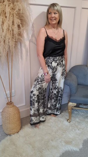 Oriental Design Wide Pant - Cream/Black