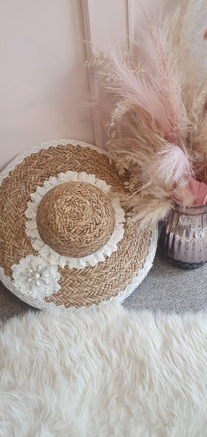 Beautiful Frill & Pearl Straw Sun Hat - Straw/Cream