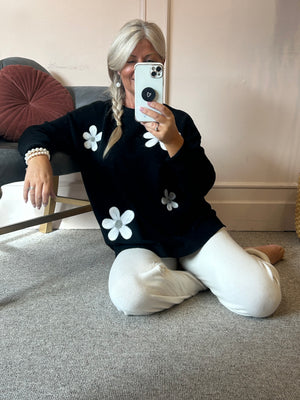 Cream Daisy Design Jumper - Black