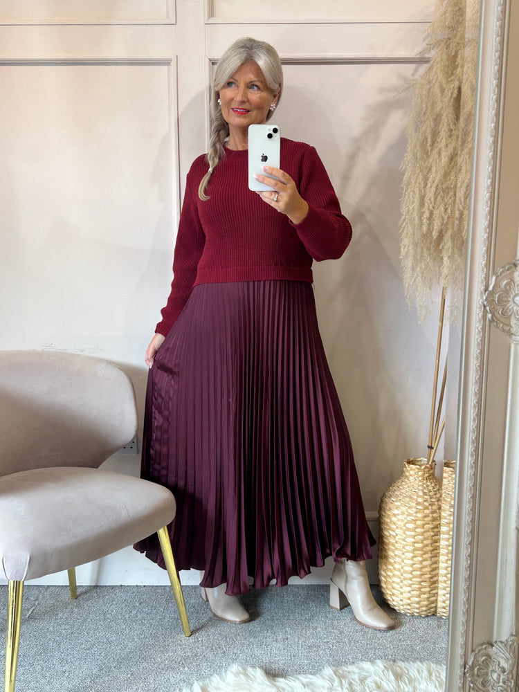 Jumper Top Pleated Skirt Dress - Burgundy