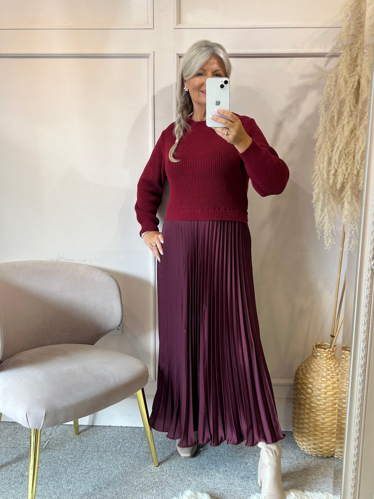 Jumper Top Pleated Skirt Dress - Burgundy