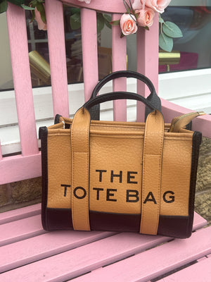 The Tote Bag Medium - Tan/Black